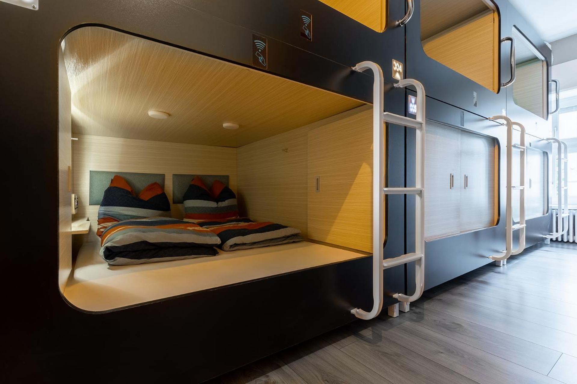 Mue Cubes - Capsule Hotel Basel Exterior foto