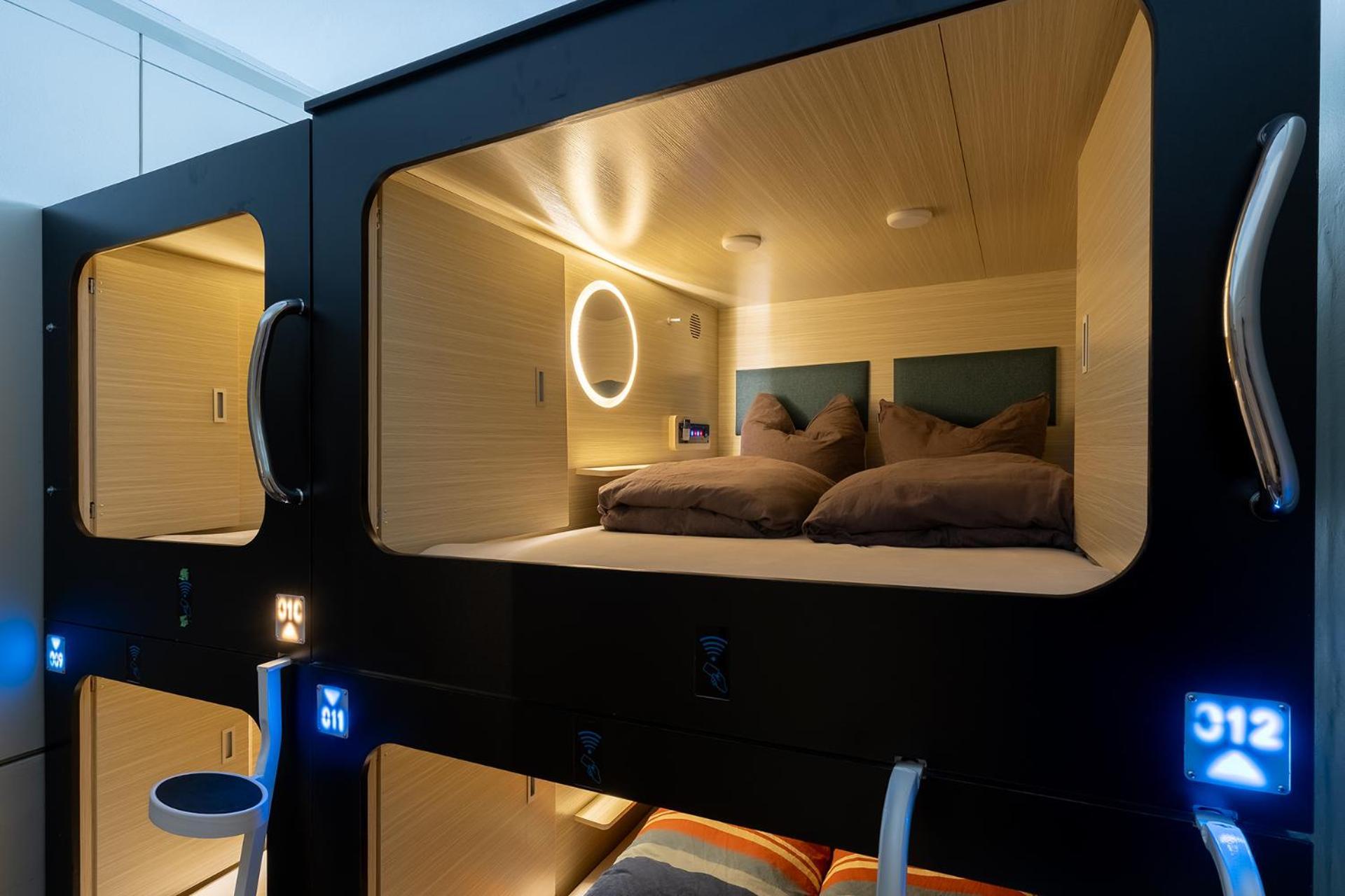 Mue Cubes - Capsule Hotel Basel Exterior foto